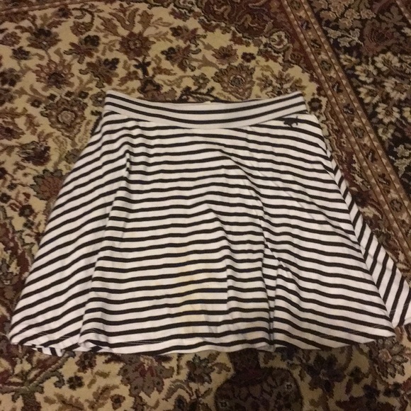 PINK Victoria's Secret Dresses & Skirts - Striped Victoria’s Secret white flirty sexy skirt